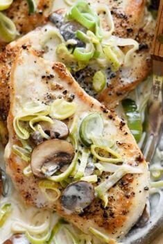 30 Minute Creamy Mushroom And Leek Chicken Breasts - Chicken Breast: Easy And Delicious Dishes