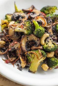 Broccoli and Mushroom Stir Fry 1 - Collection of The Best Easy And Delicious Vegetable Recipes