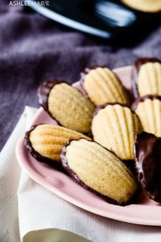 Brown Butter Madeleines - Homemade Butter Cookies Recipes