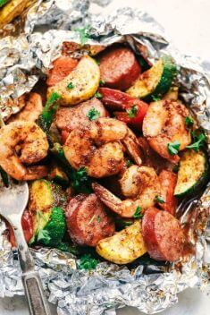 Cajun Shrimp and Sausage Vegetable Foil Packets - Top Foil Packet Recipes That You Will Love