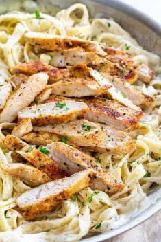 Chicken Alfredo - Chicken Breast: Easy And Delicious Dishes