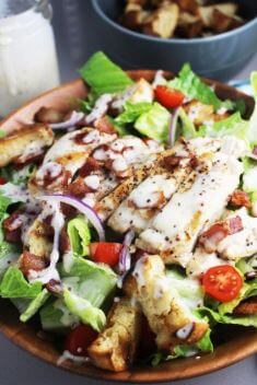 Club Sandwich Salad with Chicken - Chicken Salads: Delicious Dishes To Vary Your Meal
