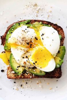 Friday Faves - 30 Easy And Delicious Egg Recipes