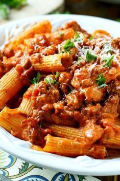 Italian Sausage Rigatoni with Spicy Cream Sauce 1 - Sausage Pasta: Delicious Dishes To Vary Your Daily Meal