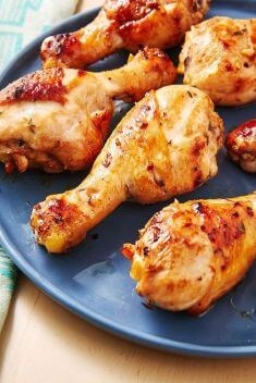 Lemon Garlic Baked Drumsticks - 30 Best Garlic Chicken Recipes That You Never Forget