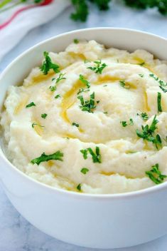 Mashed Cauliflower - Savory Cauliflower Recipes To Light Up Your Meal