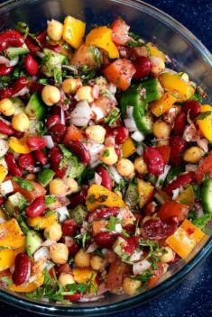 Middle Eastern Bean Salad - 30 Easy And Delicious Vegan Salad Recipes