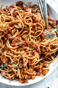 Moms Homemade Spaghetti - Crazy Good Spaghetti Recipes