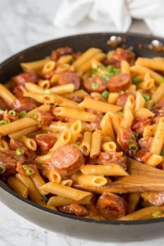 One Pan Cheesy Sausage Pasta 1 - Sausage Pasta: Delicious Dishes To Vary Your Daily Meal