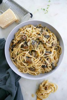 One Pot Mushroom Spaghetti - Crazy Good Spaghetti Recipes