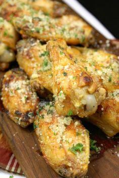 Parmesan Chicken Wings - 30 Best Garlic Chicken Recipes That You Never Forget