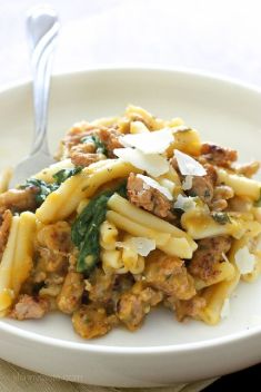 Pasta with Butternut Squash Sauce Spicy Sausage and Baby Spinach - Sausage Pasta: Delicious Dishes To Vary Your Daily Meal