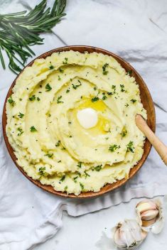 Roasted Garlic Mashed Potatoes With Rosemary - Collection of The Best Delicious Mashed Potato Recipes