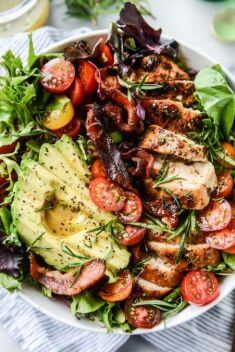 Rosemary Chicken Bacon and Avocado Salad - 30 Best Ways To Make With Avocado