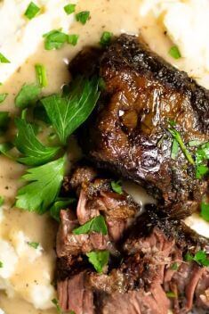 Slow Cooker Braised Beef Short Ribs - Mouth-Watering Rib Recipes That You'll Fall In Love