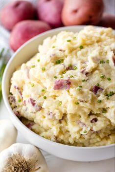 Steakhouse Style Garlic Mashed Potatoes - Collection of The Best Delicious Mashed Potato Recipes