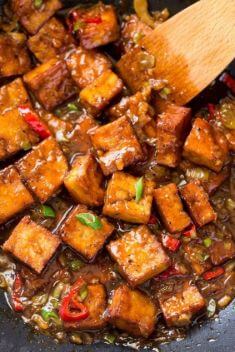Vegan Black Pepper Tofu - 30 Of The Best Easy And Delicious Tofu Recipes To Vary Your Daily Meal
