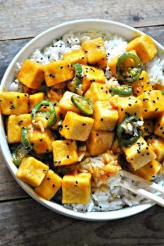 Vegan Crispy Hawaiian Garlic Tofu - 30 Of The Best Easy And Delicious Tofu Recipes To Vary Your Daily Meal